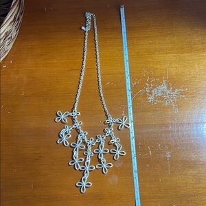 Elegant Silver Floral Necklace